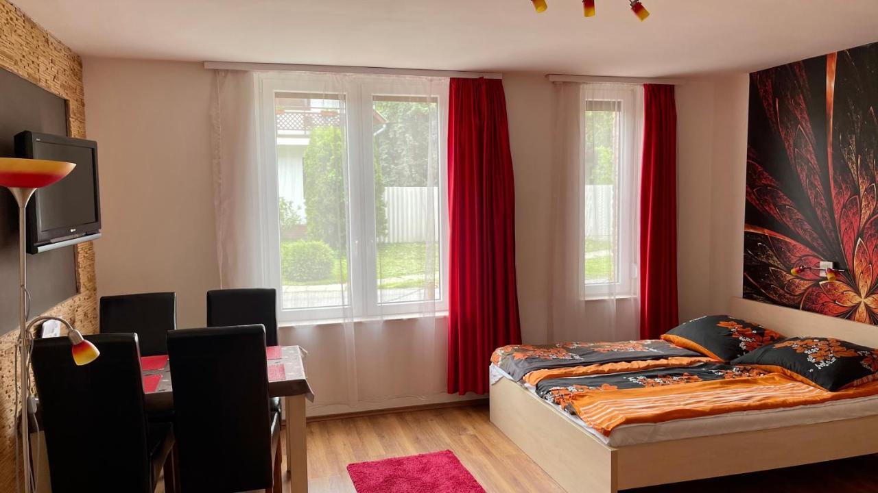 Gyula Var Premium Apartman Εξωτερικό φωτογραφία